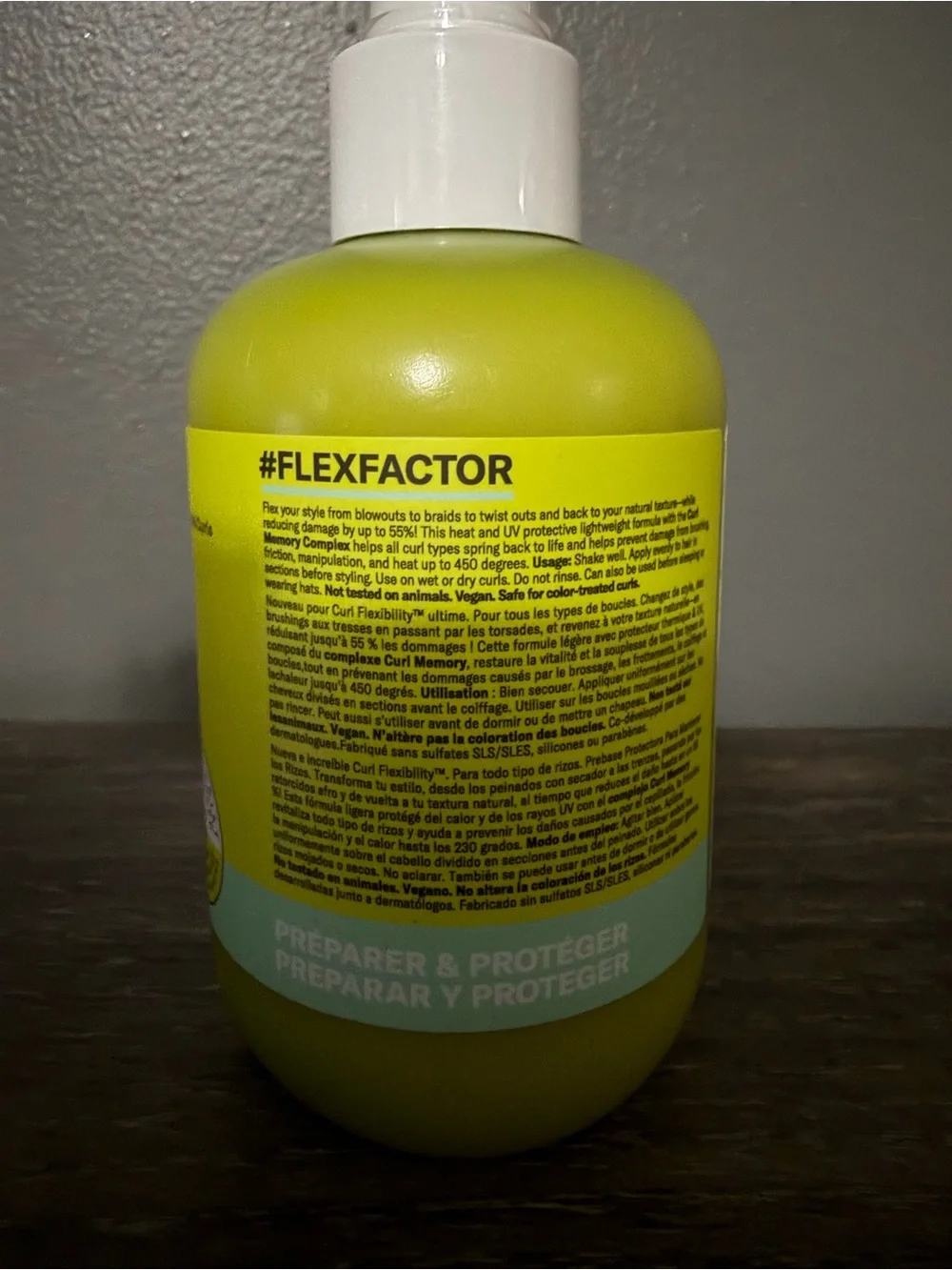 DevaCurl FlexFactor Curl Protection & Retention Primer -